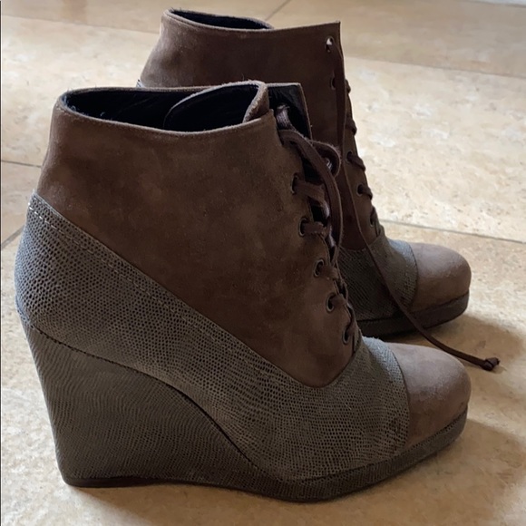 Stuart Weitzman Wedge Bootie - Worn Once - Picture 2 of 6